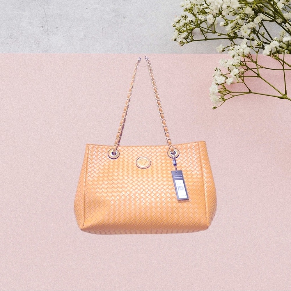 Vera New York Rosalia Woven Tote